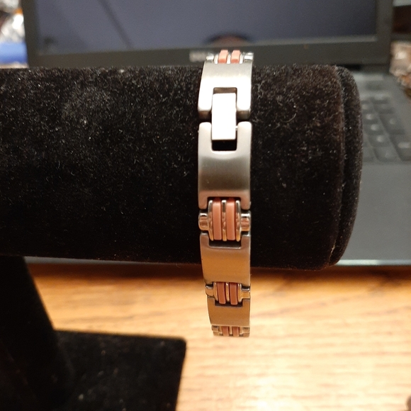 Man's jewlery - Picture 1 of 8